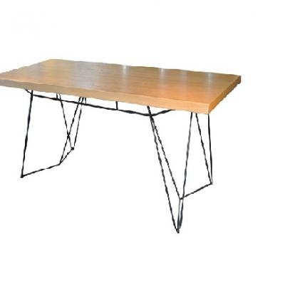 Hairpin dining table